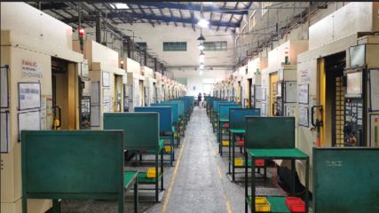 李曉彤率隊赴東莞市考察企業，與家鄉企業家共話家電零配件銷售新機遇